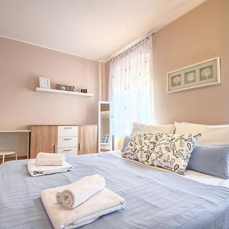 E&E Apartment Arena With Free Private Parking Pola Esterno foto