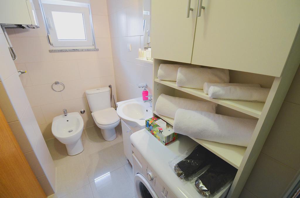 E&E Apartment Arena With Free Private Parking Pola Esterno foto