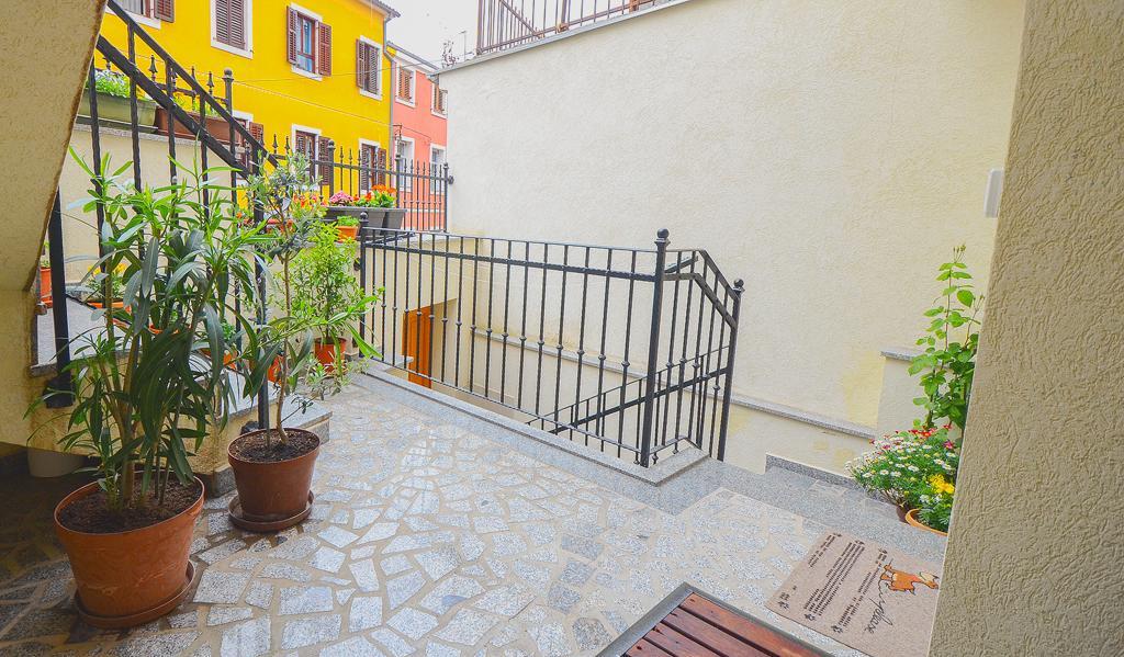 E&E Apartment Arena With Free Private Parking Pola Esterno foto